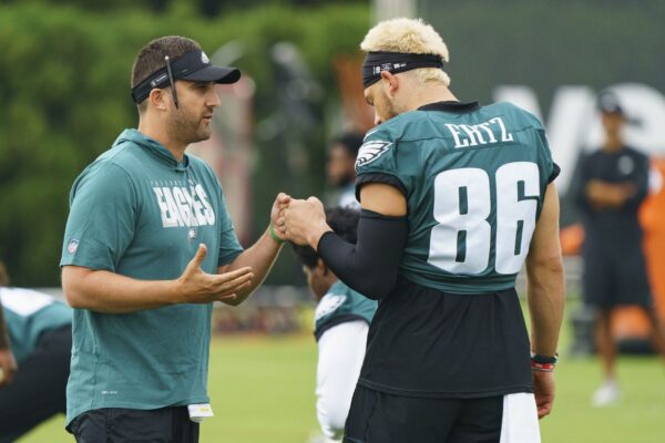 Sirianni, Ertz cleared the air after exchanging words following Washington's win over Eagles