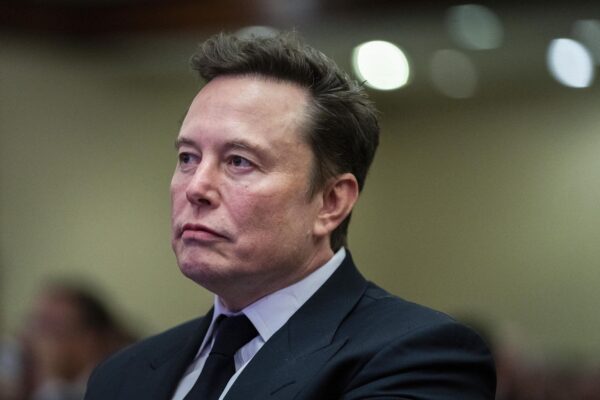 Musk goes through government's revolving door of influence and money Musk goes through government's revolving door of influence and money