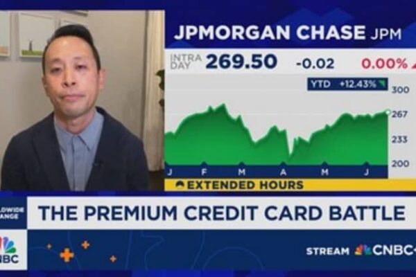 American Express Platinum Card Refresh 2025: 5 fee, ,500 perks